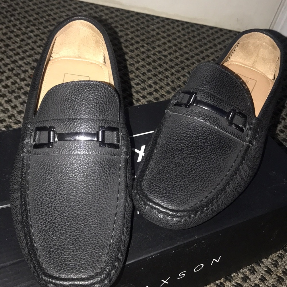Dress shoes